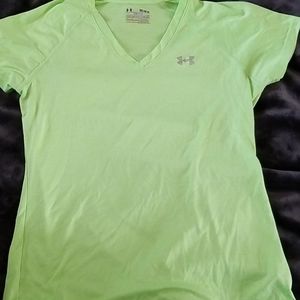 Women's under armour shirt